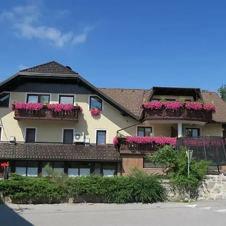 Nyaraló Barbara House